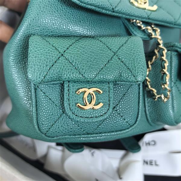 2026127213711376 700